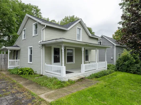 5652 Allen Padgham Rd, Farmington, NY 14425