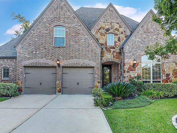 3rd image of 131 W Crystal Canyon Cir