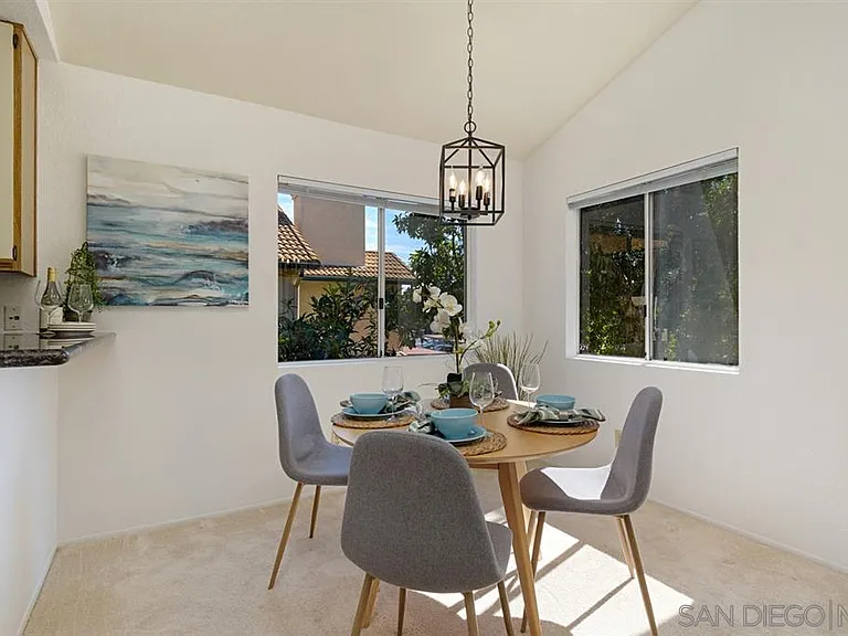 11341 Avenida De Los Lobos — Photo 6