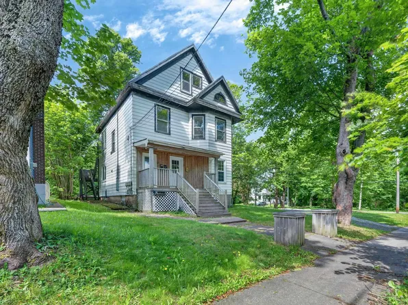 10 Tain St, Sydney, NS B1P 1Y4