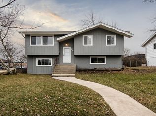 1801 Allcott Ct, Schaumburg, IL 60193