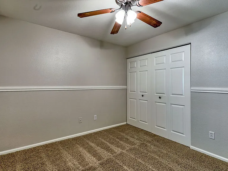 1601 W Swallow Rd #1G — Photo 17