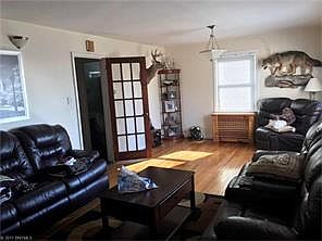 3rd image of 59 Livingston Ave