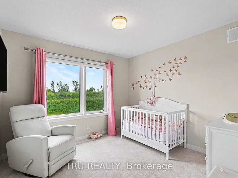 748 Eminence St — Photo 22