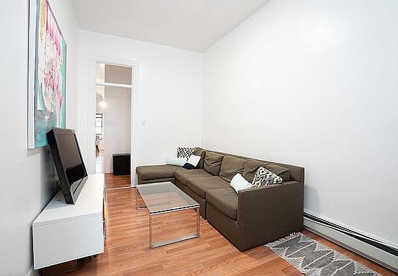 2nd image of 318 Suydam St #2L