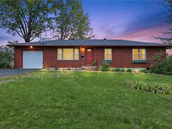 16314 E Pacific Ave, Independence, MO 64050