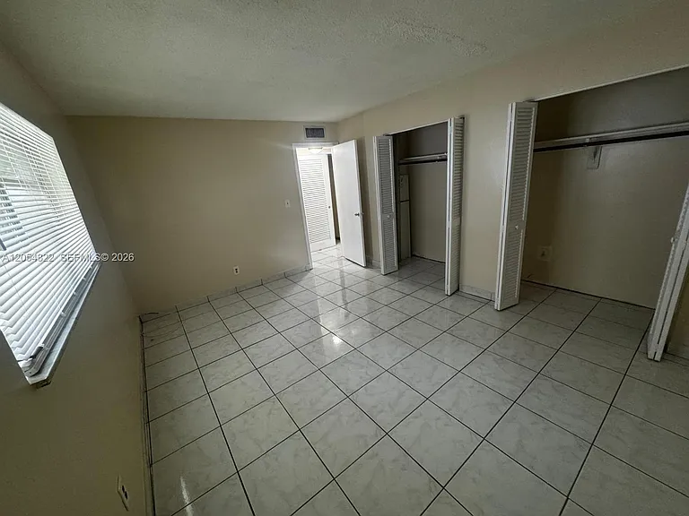 1832 Madison St #102 — Photo 9