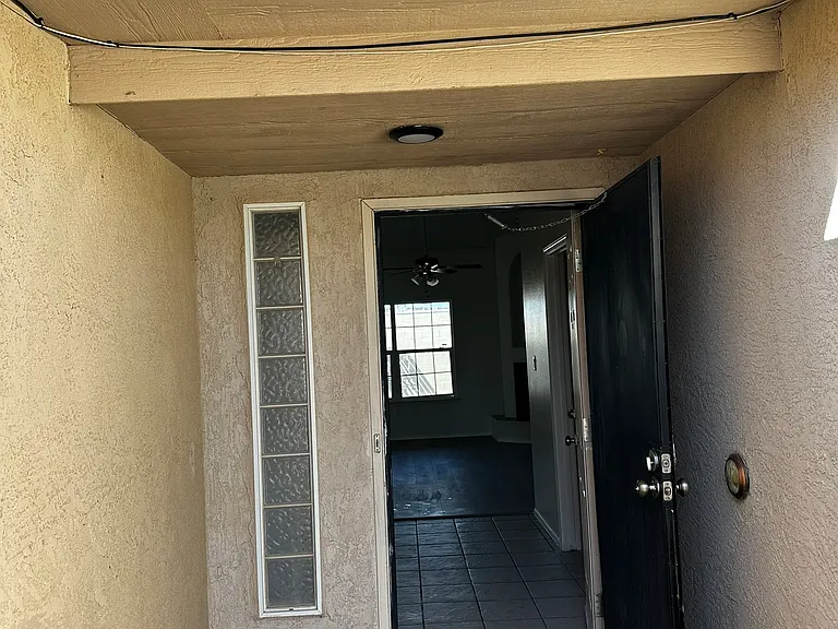 7620 Lakewood Ave NW — Photo 3