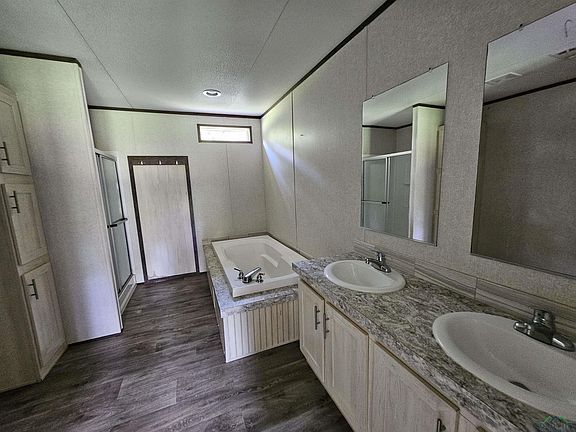 4th image of 1429 Fm 1252 W