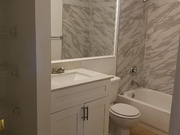 4th image of 1023 The Pointe Dr