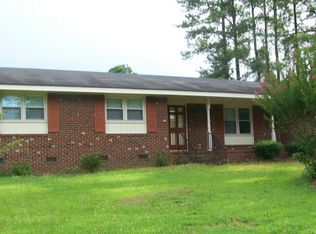 2004 Longview Dr E, Wilson, NC 27893