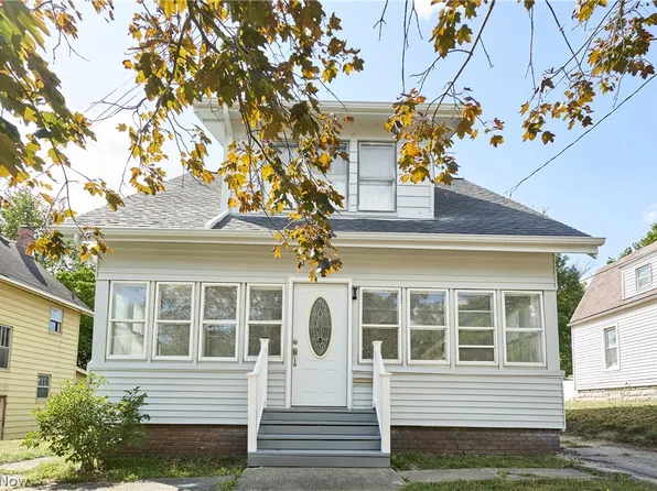 2154 12th St SW, Akron, OH 44314
