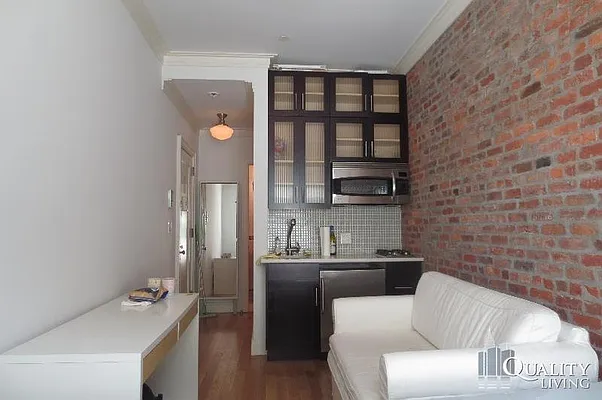 Rented by (Legacy) NY Quality Living Uptown | media 15