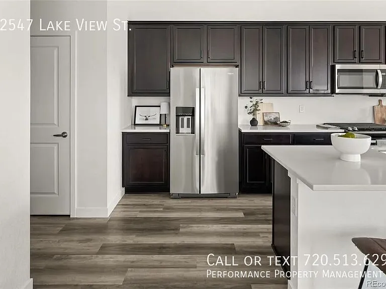 12547 Lake View St — Photo 2