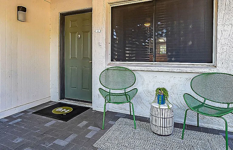 Parq on 5th — Photo 17