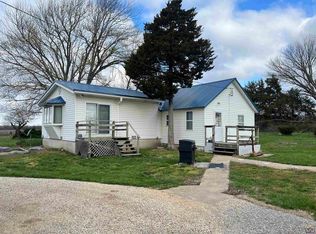 18674 S Morrill Rd, Scranton, KS 66537