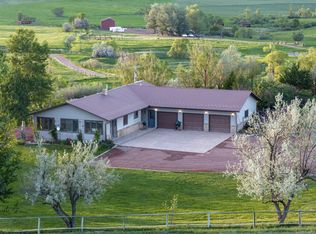 214 Meade Creek Rd, Sheridan, WY 82801