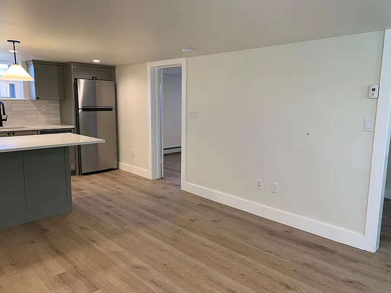 2104 S Corona St — Photo 13