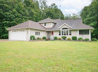 10985 Gowanda State Rd, North Collins, NY 14111