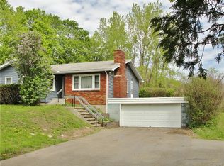 7665 Broadfield Rd, Manlius, NY 13104