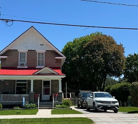 2nd image of 1775 4th Ave W