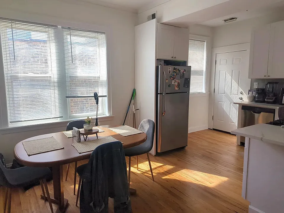2119 N Campbell Ave #4R