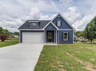 16 Radelle Ln, McMinnville, TN 37110