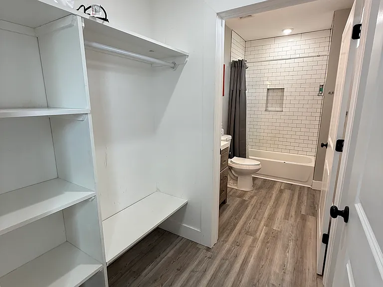 128 Monroe St — Photo 33