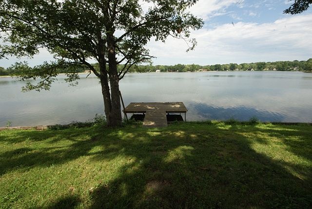 Private dock, over 100 feet lake front