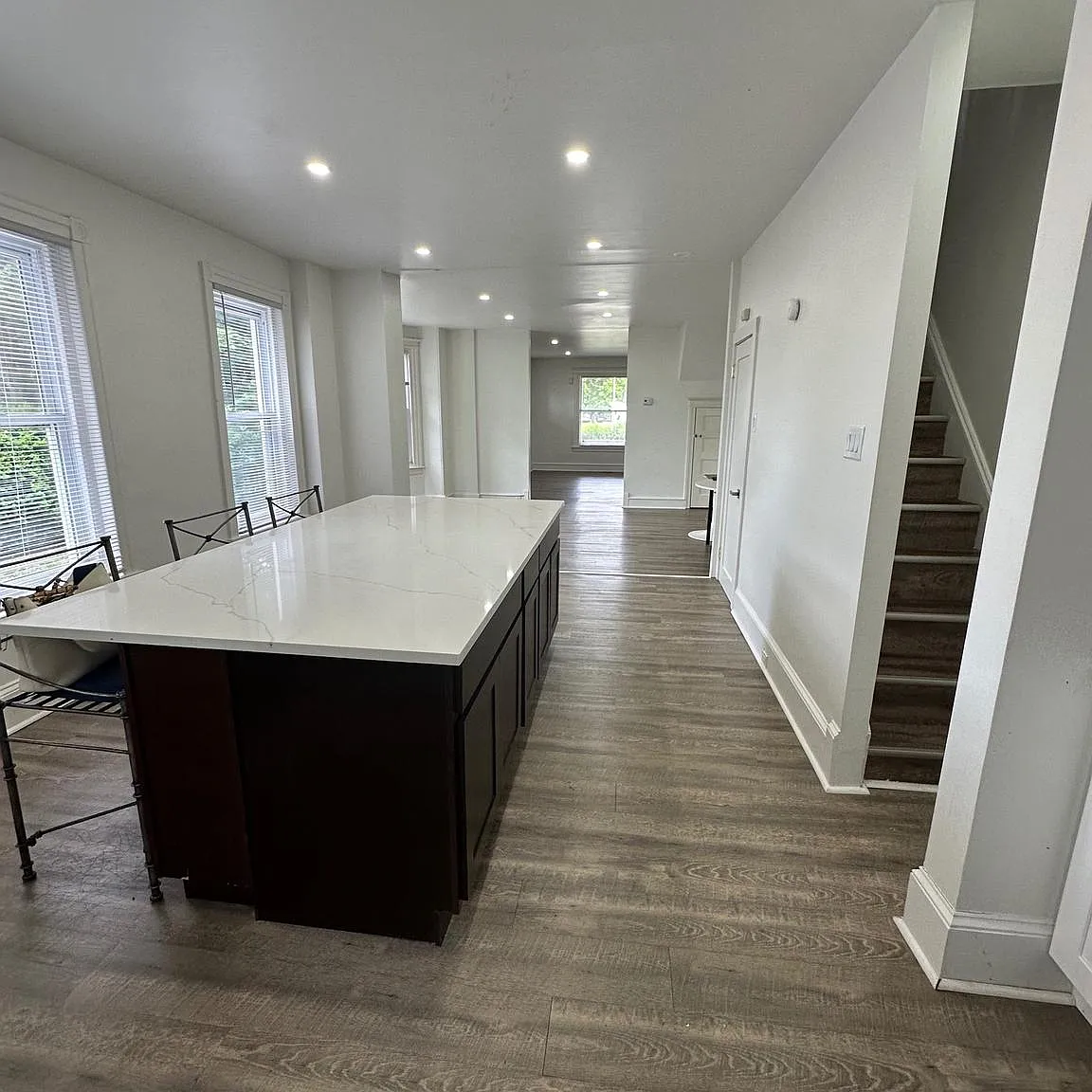 5 bed, 1.5 bath, 2088 sqft, $2,899 — Photo 1
