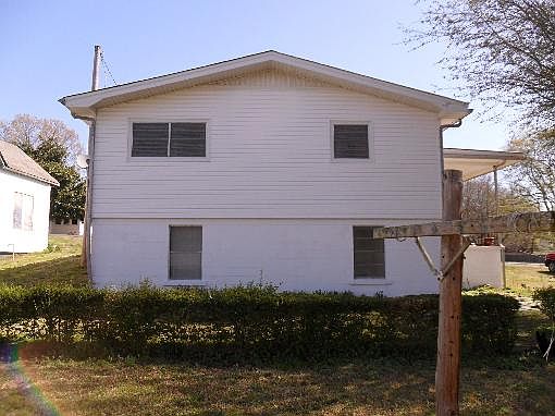 5th image of 403 S 1st St