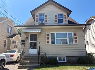 21 Civic Pl, Bloomfield, NJ 07003