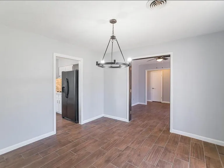 8503 Braes River Dr — Photo 15