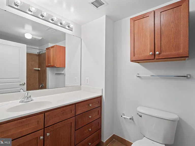 631 D St NW #245 — Photo 18