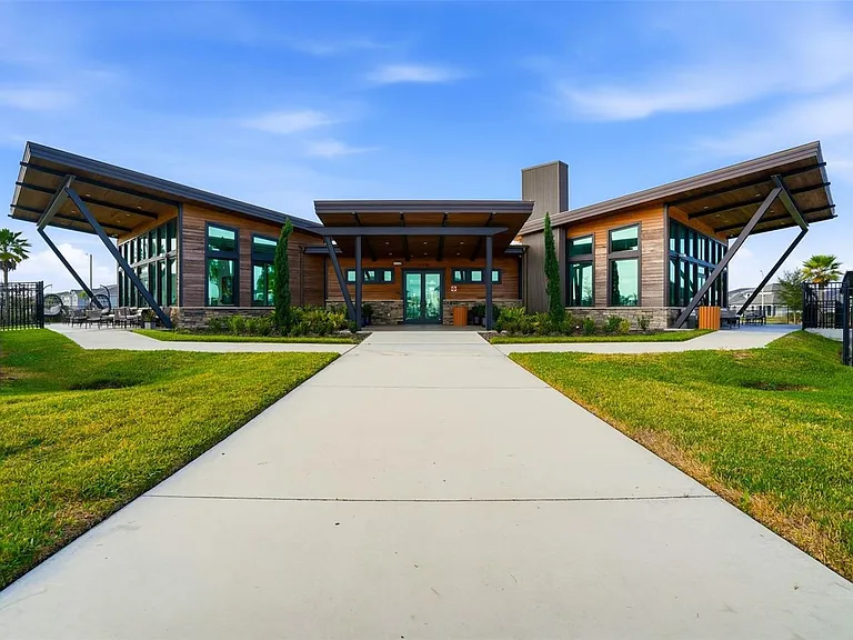 31329 Amberview Bnd — Photo 3