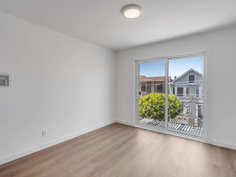 420 7th Avenue — Photo 19