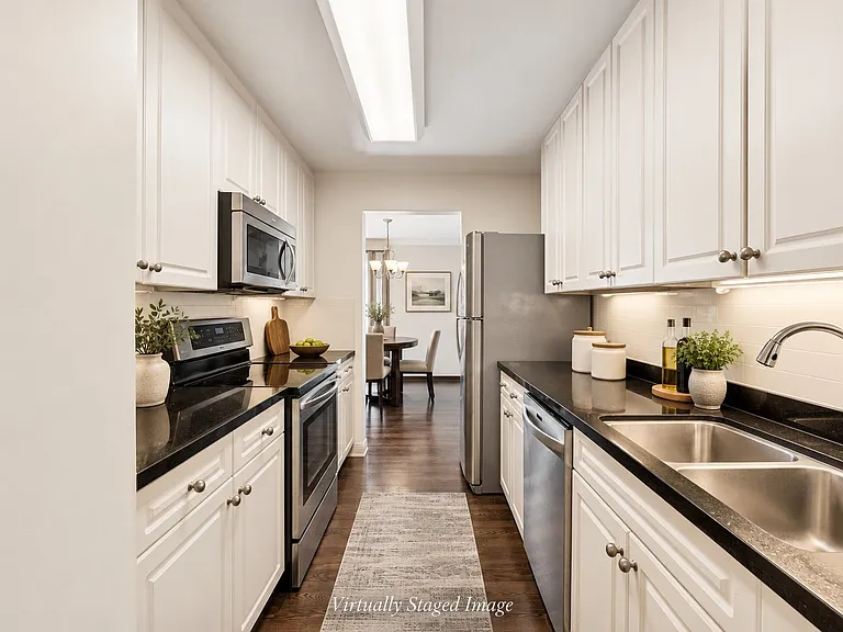 70 W Huron St #708 — Photo 6