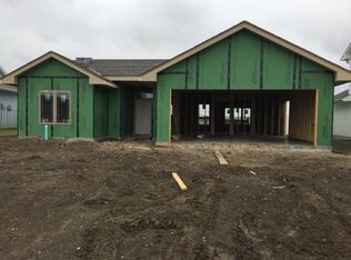 104 Kestrel Ct, Council Bluffs, IA 51501