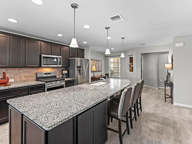 418 Fannin Ct — Photo 10
