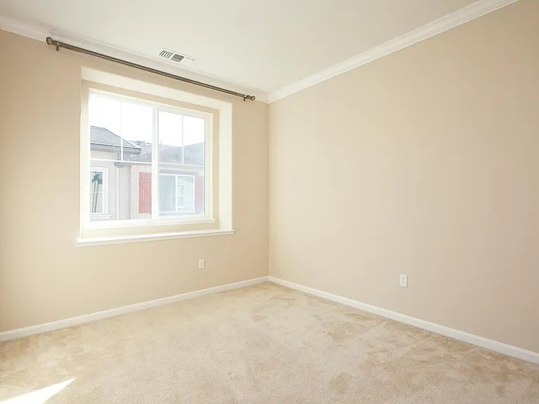 6653 S Mariposa Ln — Photo 4
