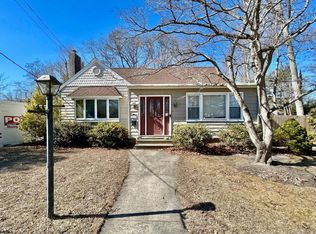 637 W Maple Ave, Linwood, NJ 08221