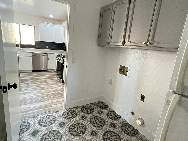 6729 Villa Hermosa Dr — Photo 19