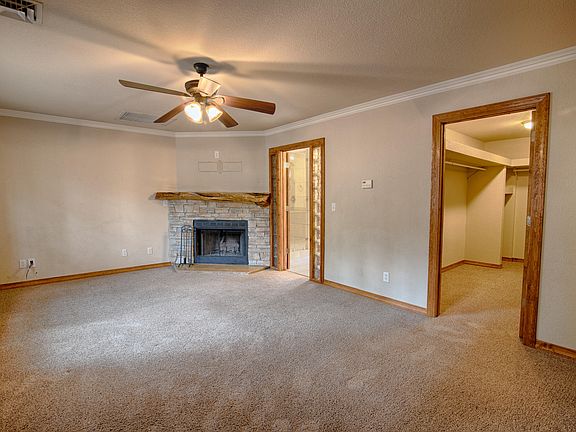 4th image of 1513 Valley Dr