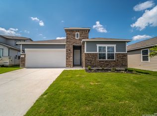 617 Jean St, Seguin, TX 78155