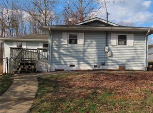 5017 Buffy Dr, Cross Lanes, WV 25313