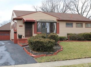 379 Lawver Ln, Dayton, OH