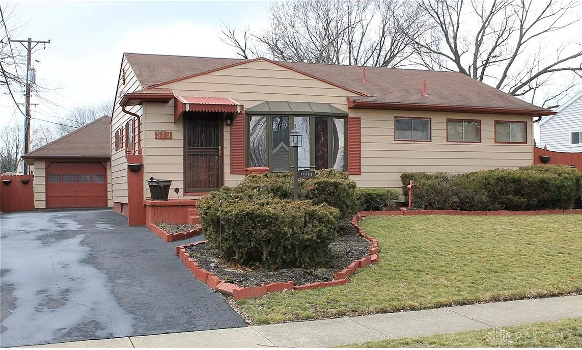 379 Lawver Ln photo 1