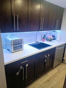 1010 NW 11th St APT 503, Miami, FL, 33136