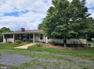 224 Spring Dr, Berkeley Springs, WV 25411