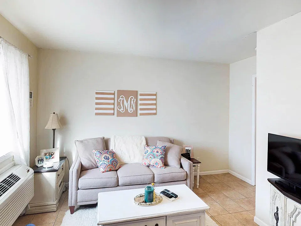 1026 Bluemont Ave #2